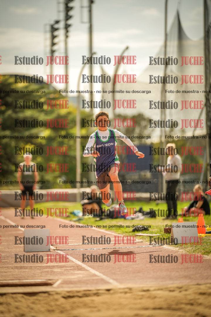 Fotos del salto triple - incluye todas las tandas
