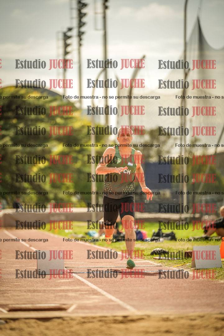 Fotos del salto triple - incluye todas las tandas