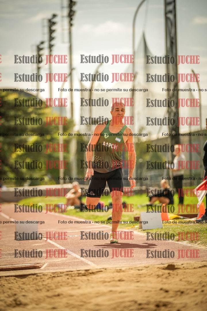 Fotos del salto triple - incluye todas las tandas