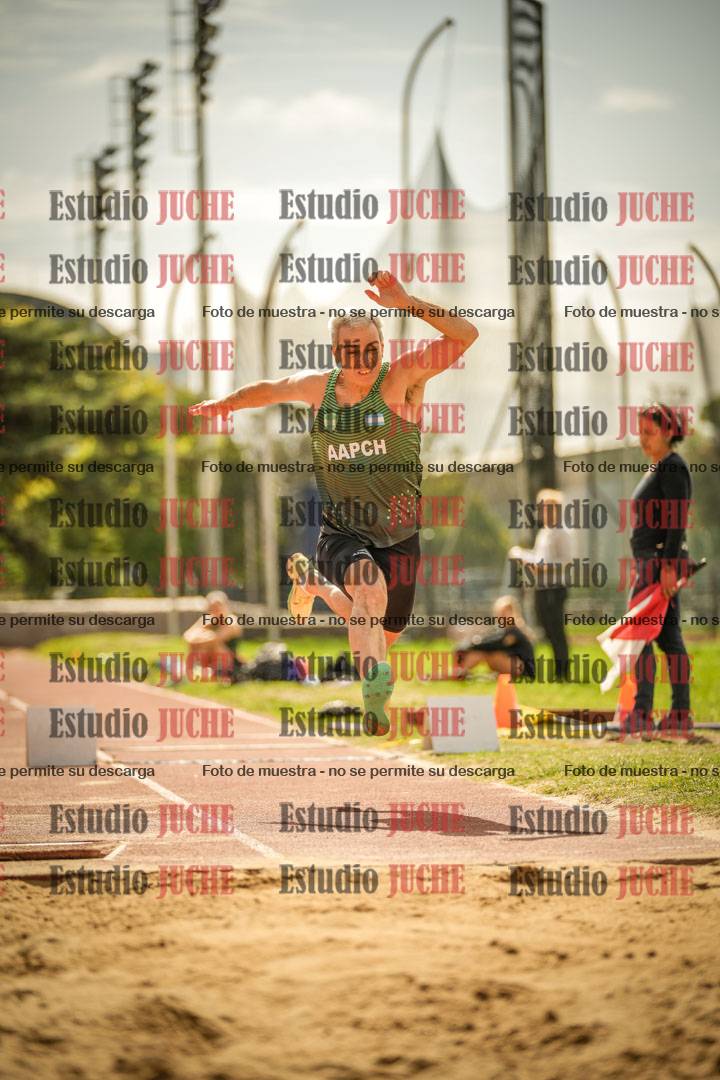 Fotos del salto triple - incluye todas las tandas