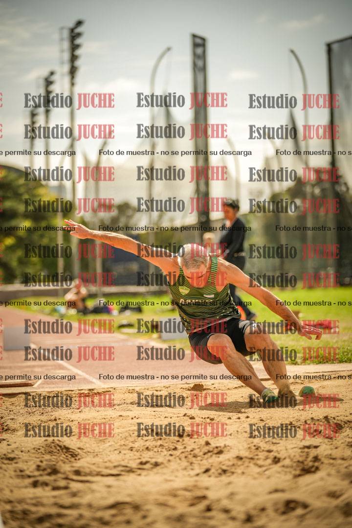 Fotos del salto triple - incluye todas las tandas