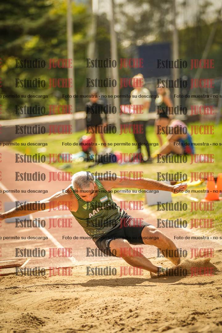 Fotos del salto triple - incluye todas las tandas