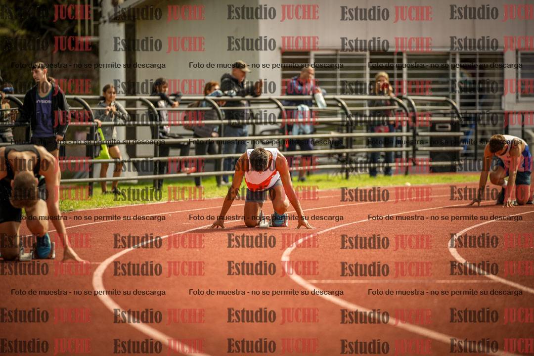 Fotos de los 400 m con vallas de varones