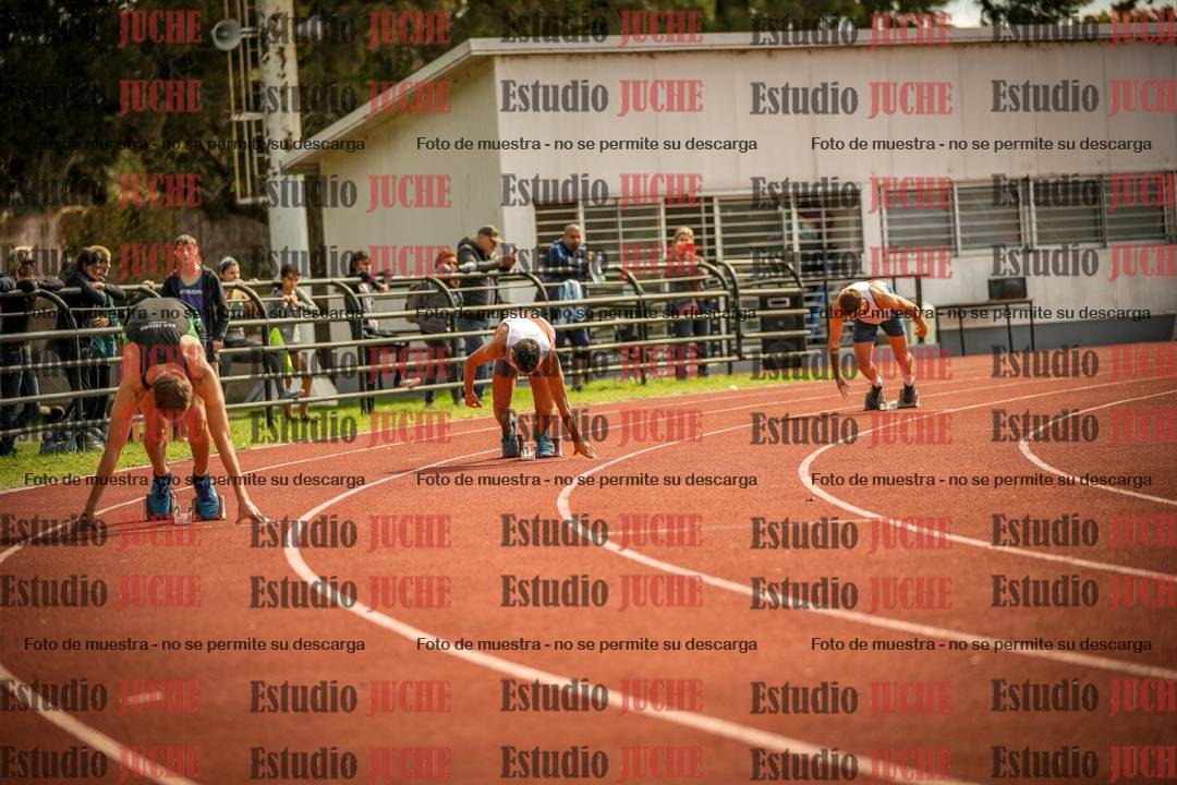 Fotos de los 400 m con vallas de varones