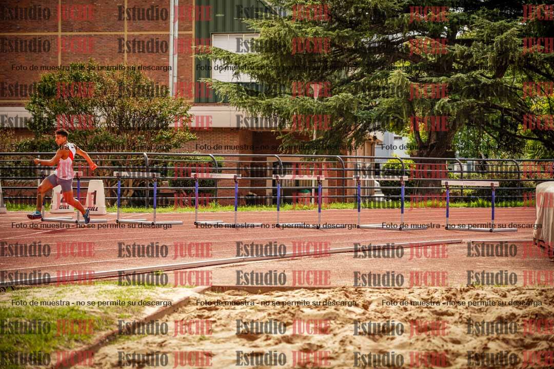 Fotos de los 400 m con vallas de varones