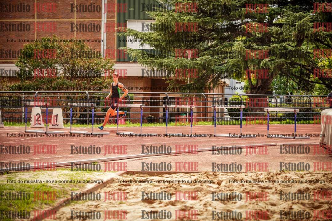 Fotos de los 400 m con vallas de varones