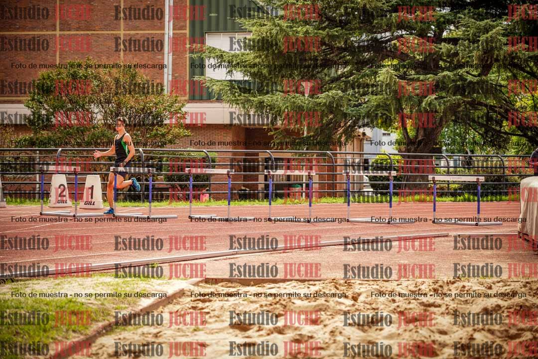 Fotos de los 400 m con vallas de varones