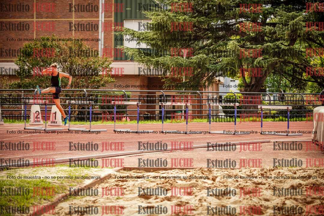 Fotos de los 400 m con vallas de varones