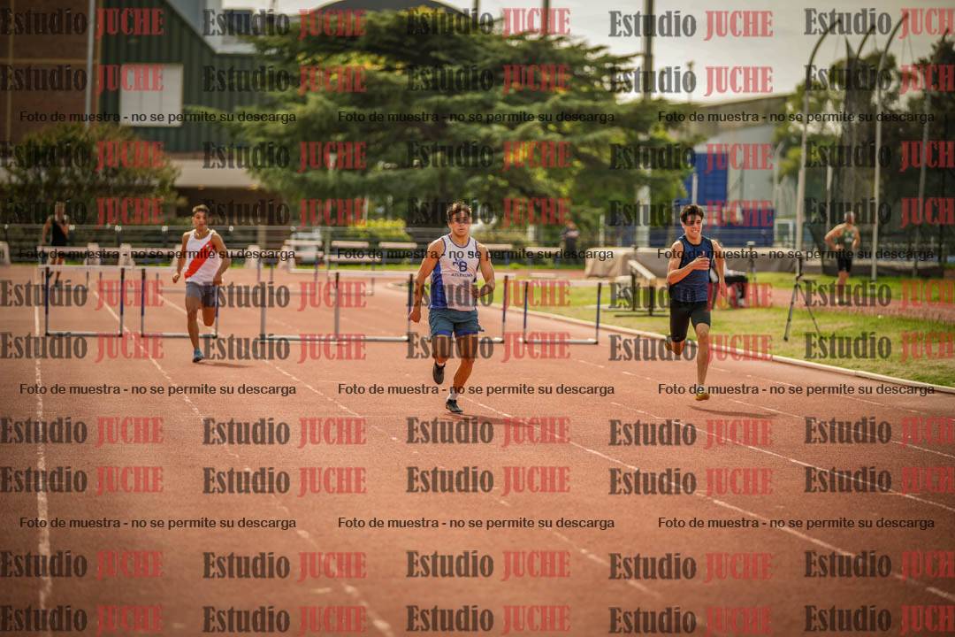 Fotos de los 400 m con vallas de varones