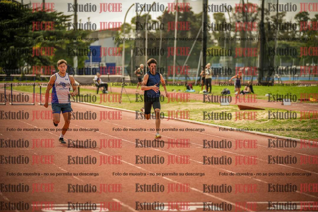 Fotos de los 400 m con vallas de varones