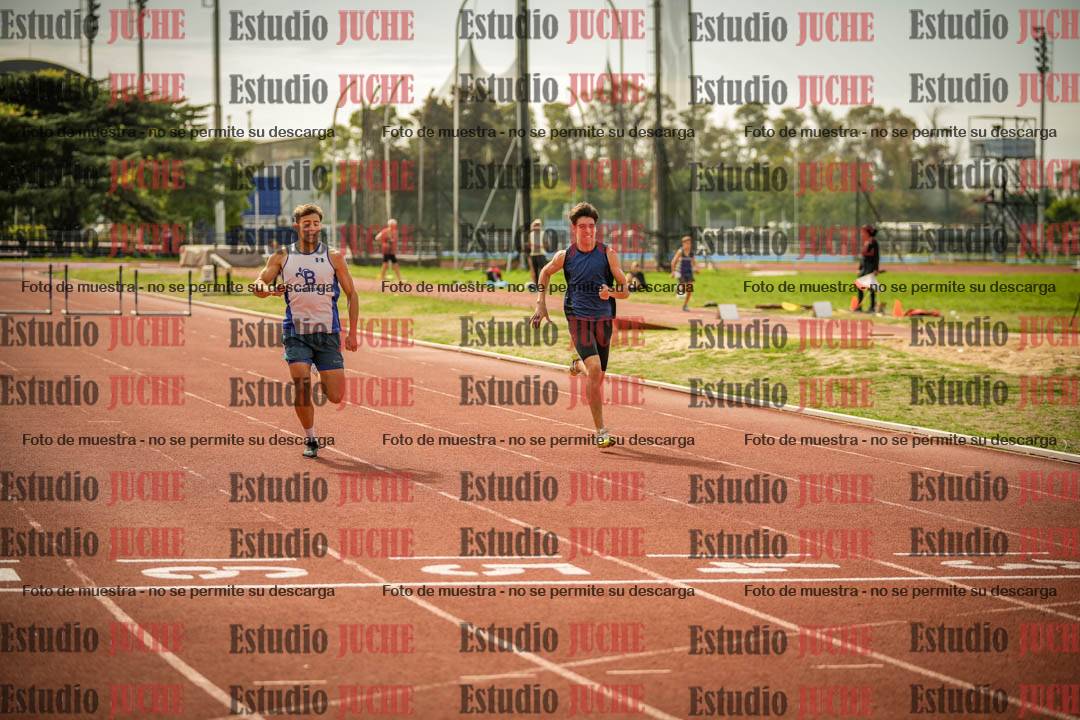 Fotos de los 400 m con vallas de varones