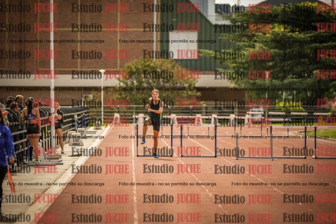 Fotos de los 400 m con vallas de varones