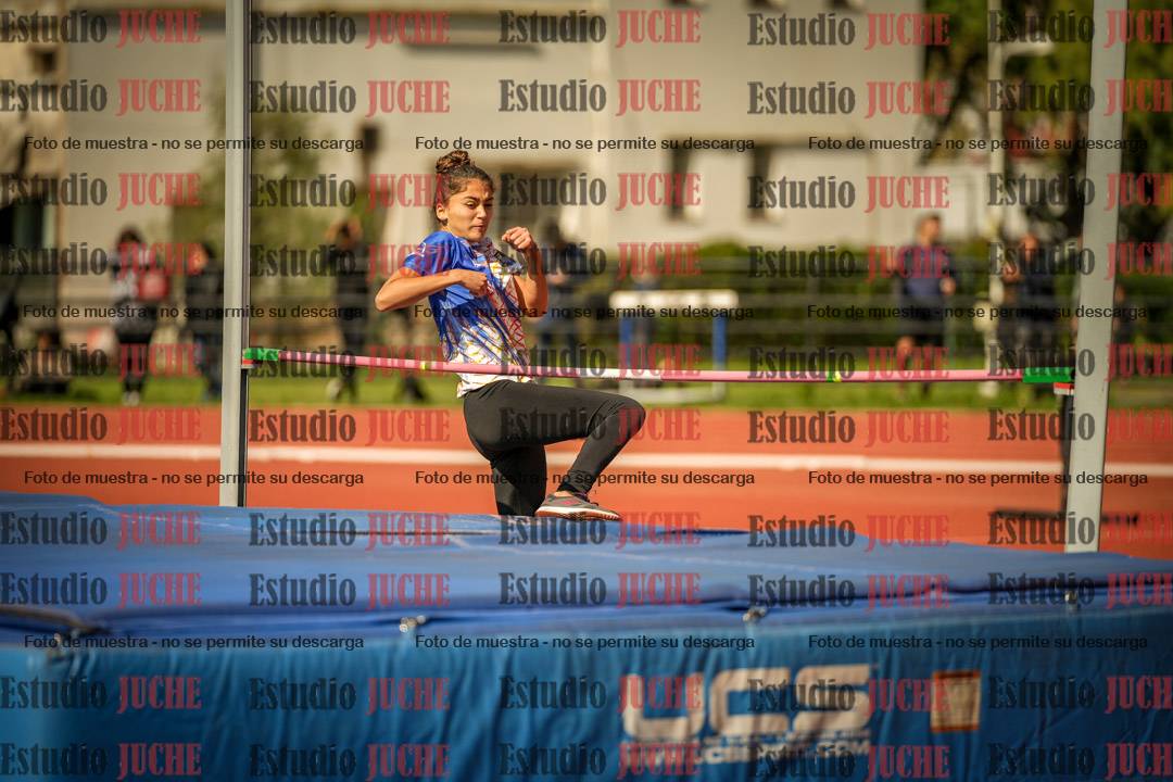 Fotos del salto en alto - incluye todos los grupos