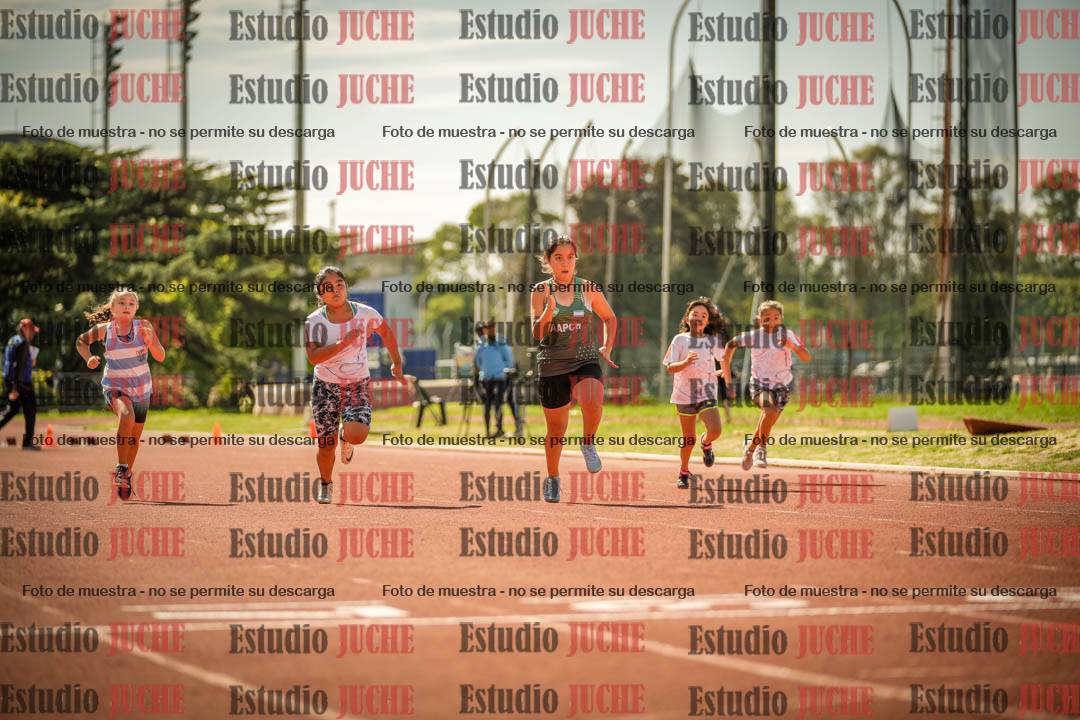 Fotos de los 50 m llanos de mujeres - U12