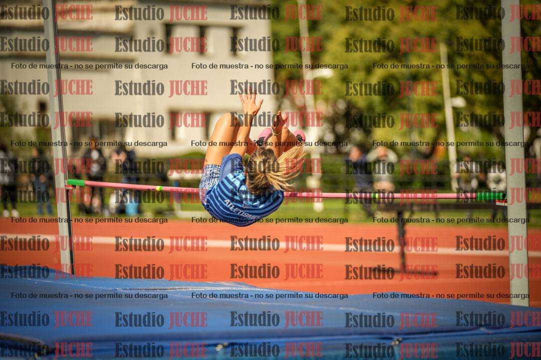 Fotos del salto en alto - incluye todos los grupos