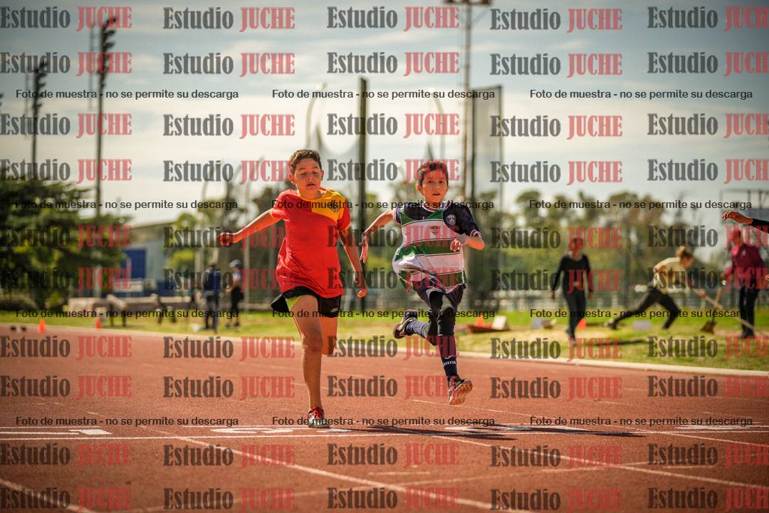 Fotos de los 50 m llanos de varones - U12