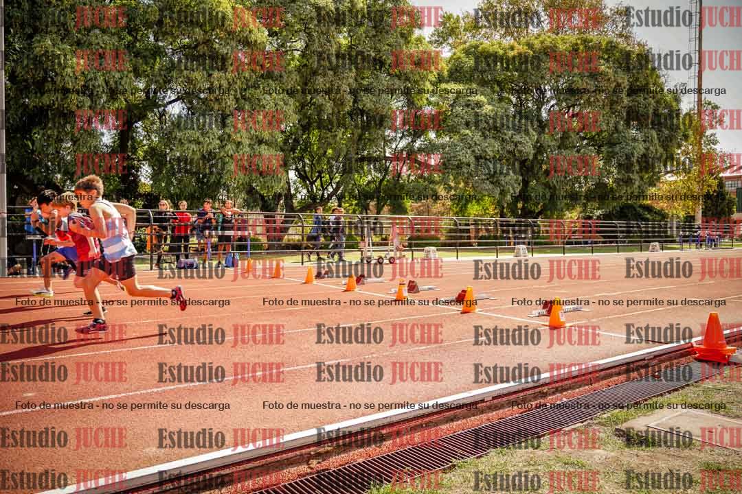 Fotos de los 50 m llanos de varones - U12