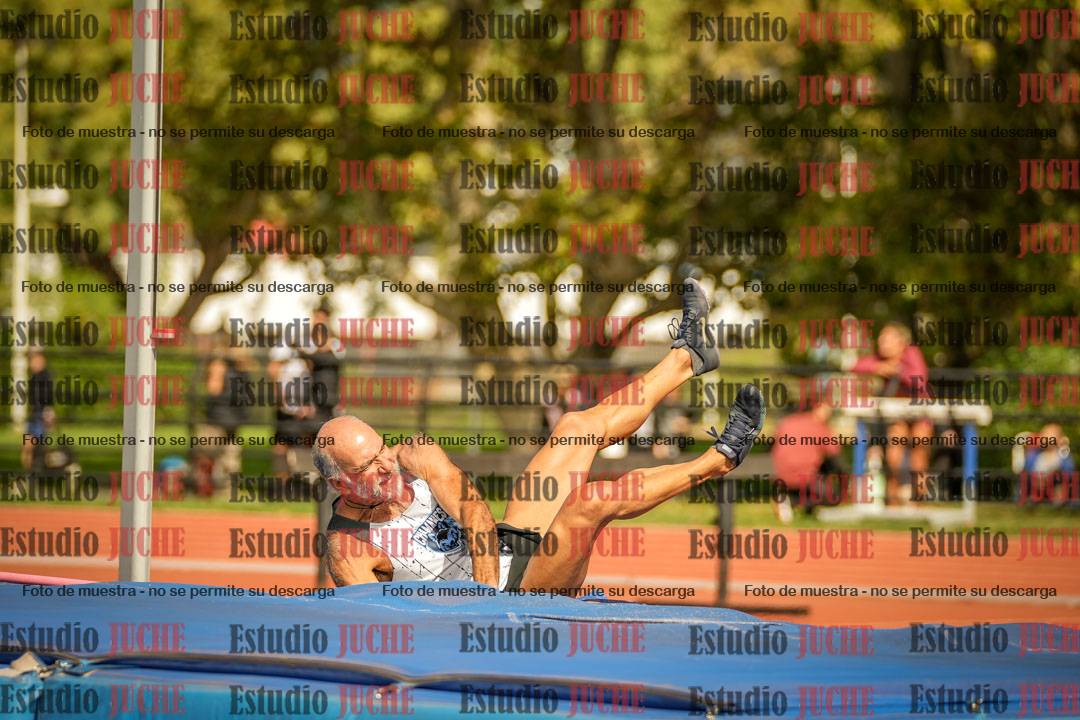 Fotos del salto en alto - incluye todos los grupos