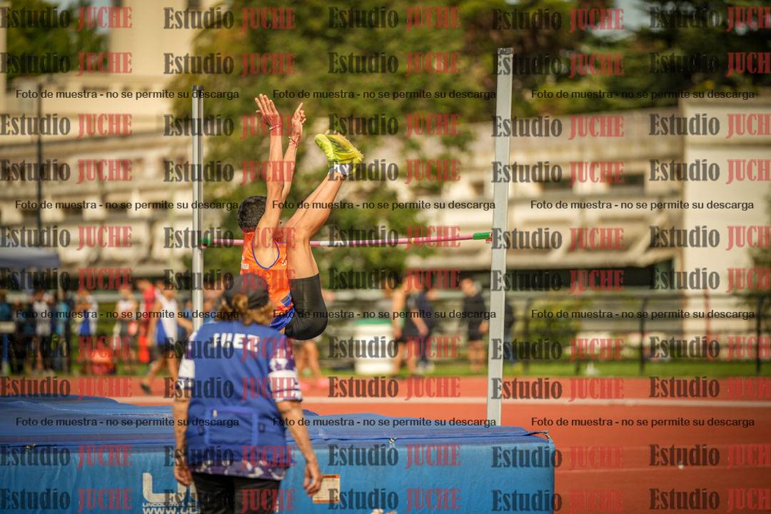 Fotos del salto en alto - incluye todos los grupos