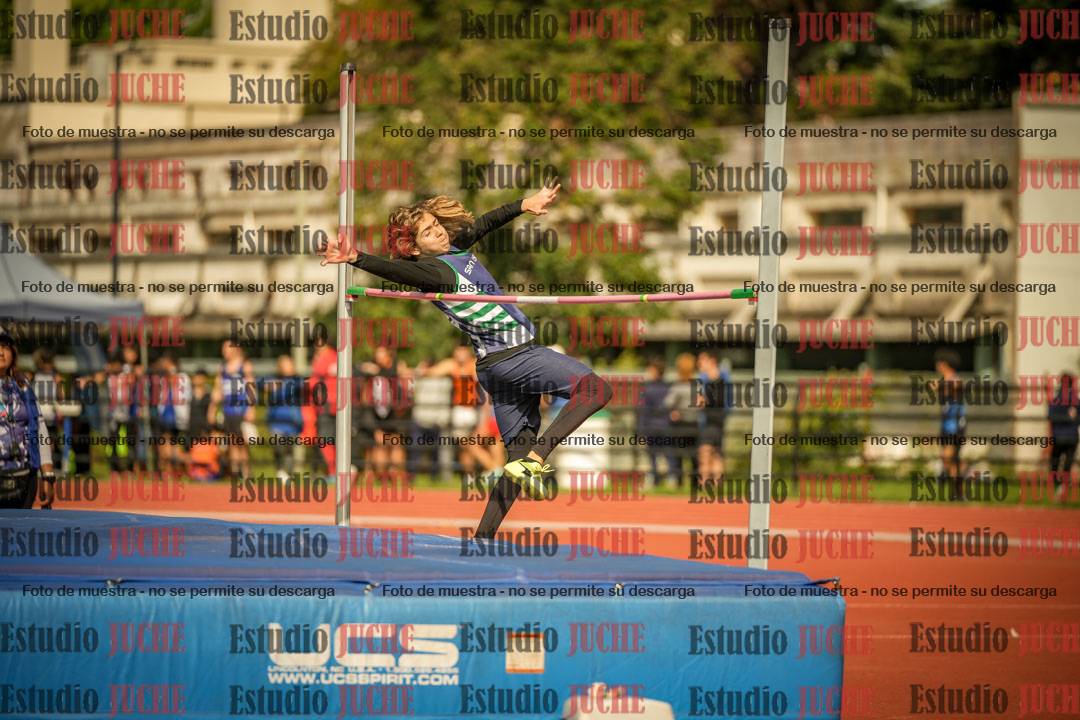 Fotos del salto en alto - incluye todos los grupos