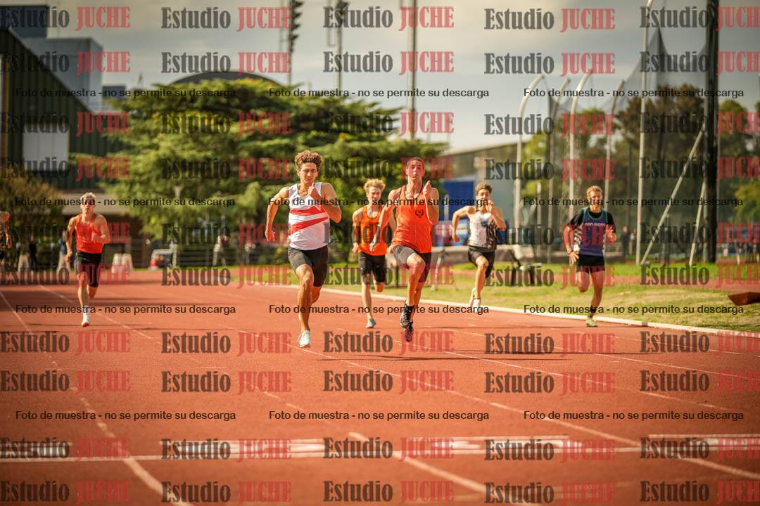 Fotos de los 200 m llanos de varones