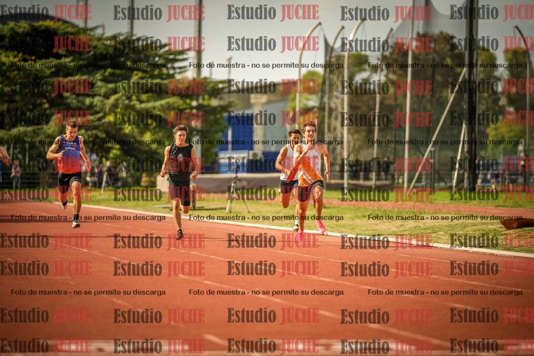 Fotos de los 200 m llanos de varones