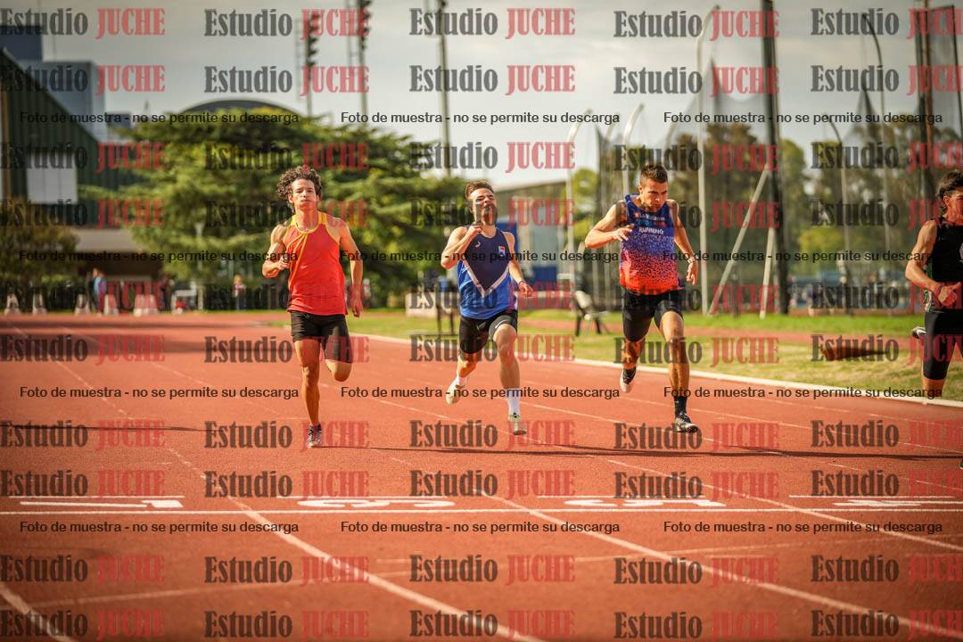 Fotos de los 200 m llanos de varones