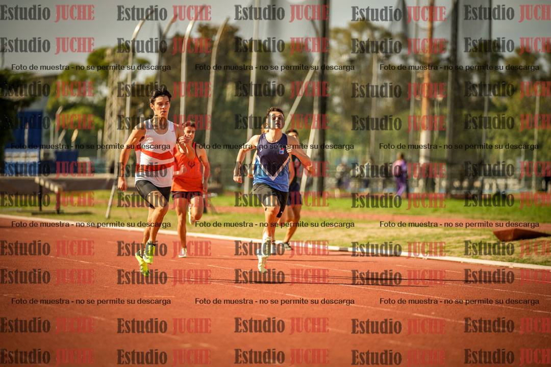 Fotos de los 200 m llanos de varones