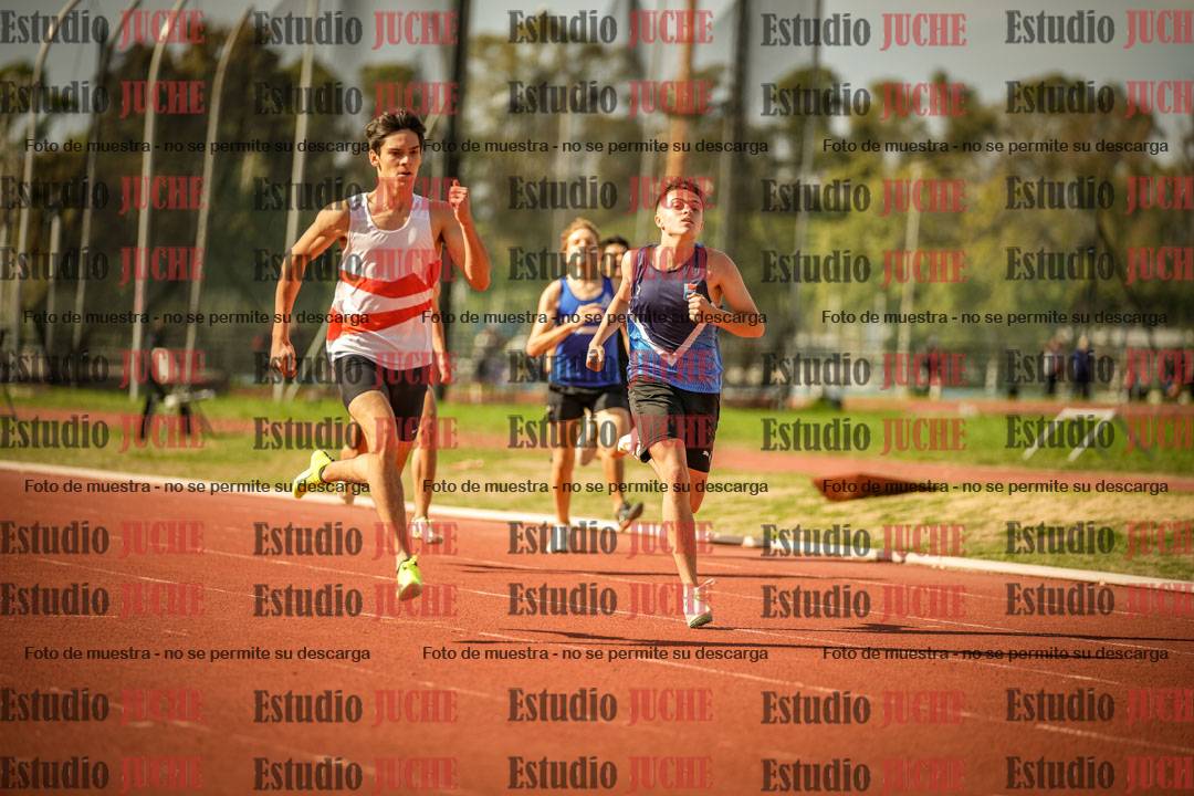 Fotos de los 200 m llanos de varones