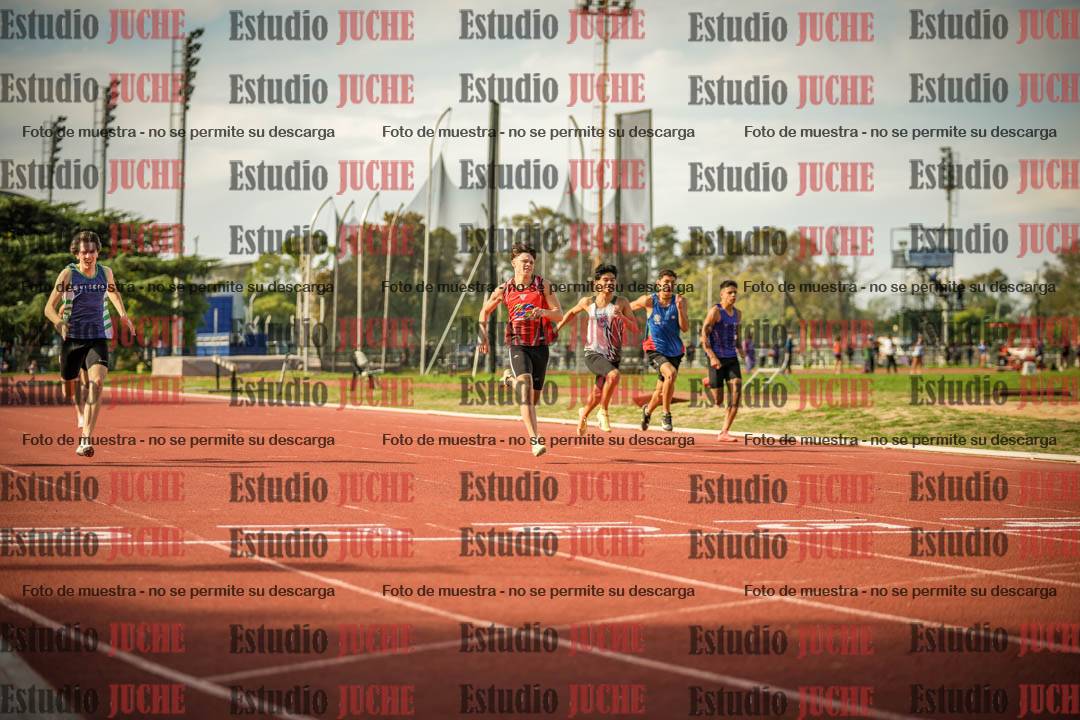 Fotos de los 200 m llanos de varones