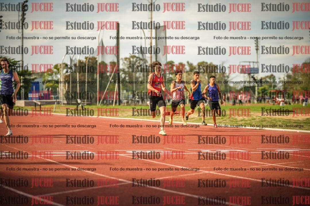 Fotos de los 200 m llanos de varones