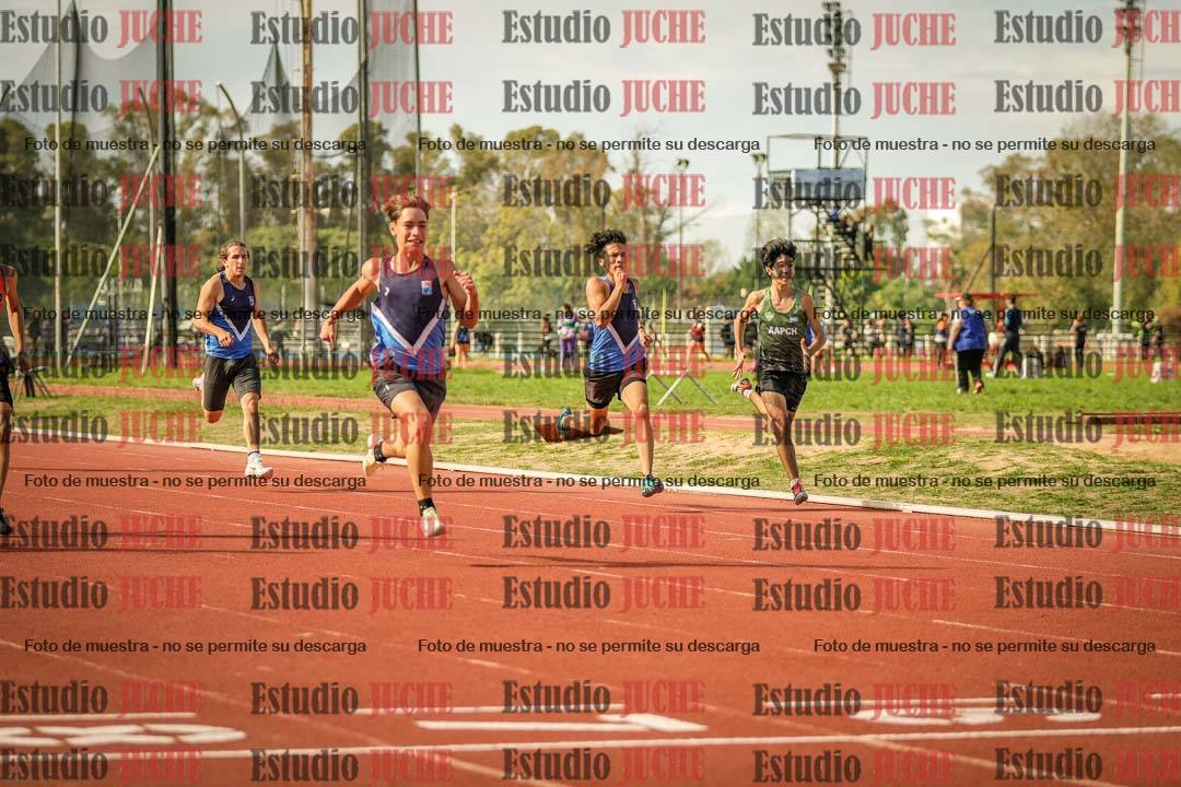 Fotos de los 200 m llanos de varones