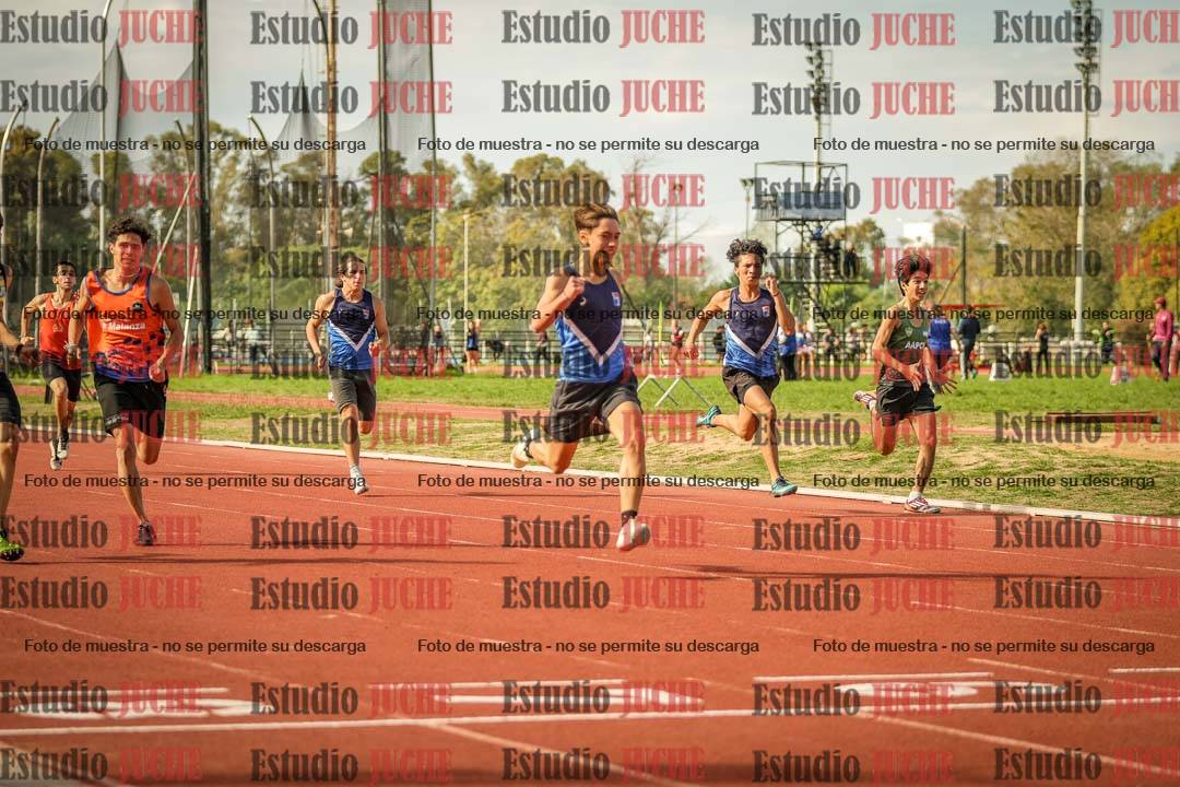 Fotos de los 200 m llanos de varones