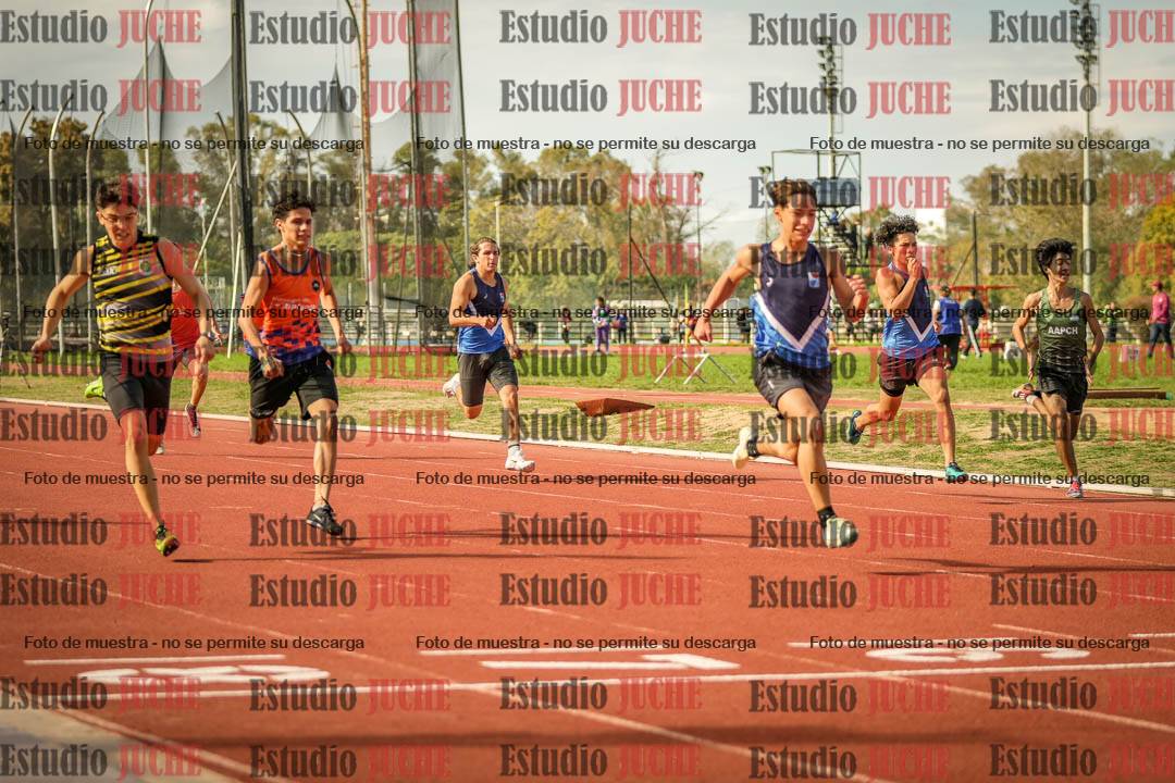 Fotos de los 200 m llanos de varones