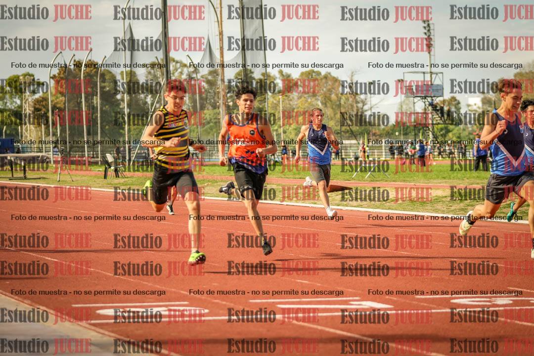 Fotos de los 200 m llanos de varones