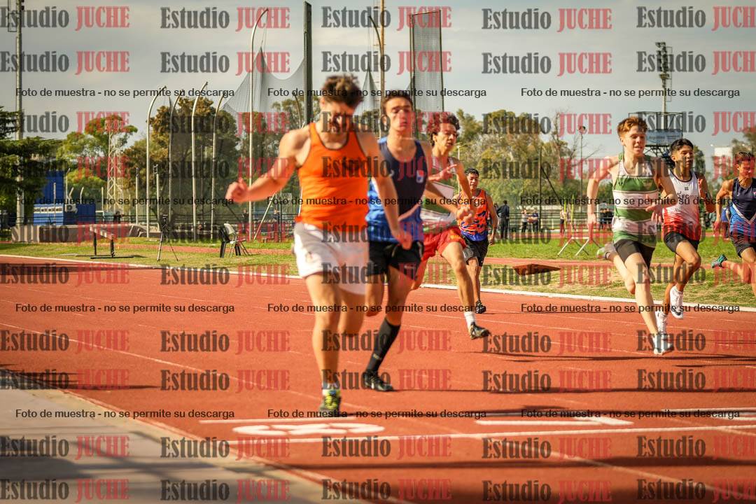 Fotos de los 200 m llanos de varones