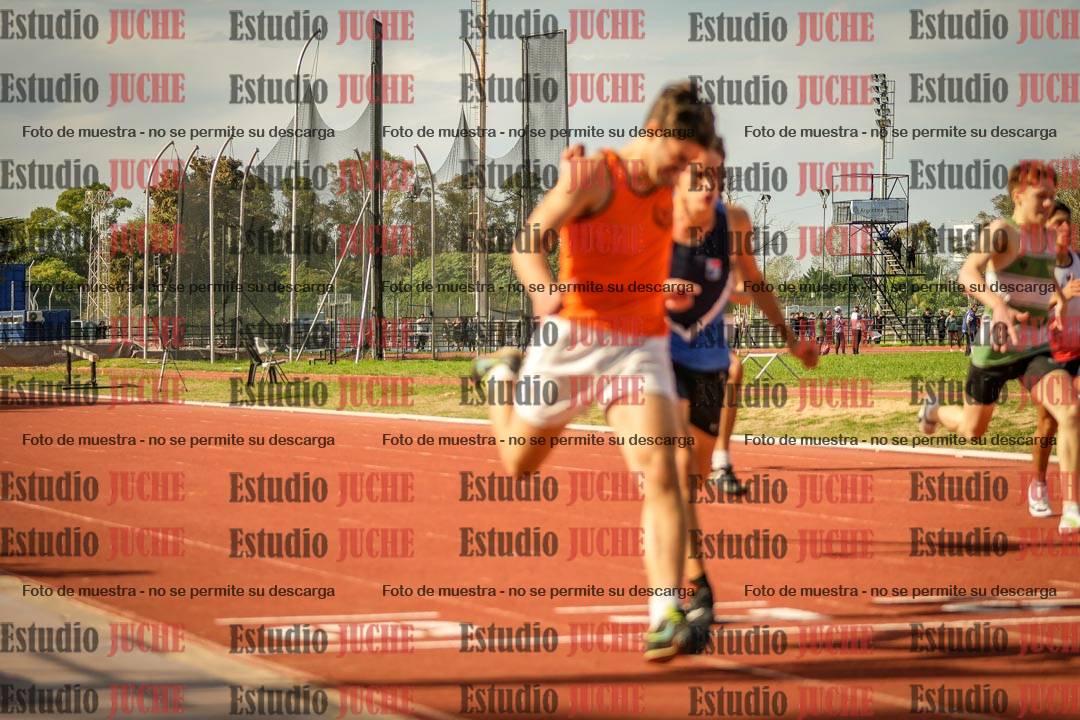 Fotos de los 200 m llanos de varones