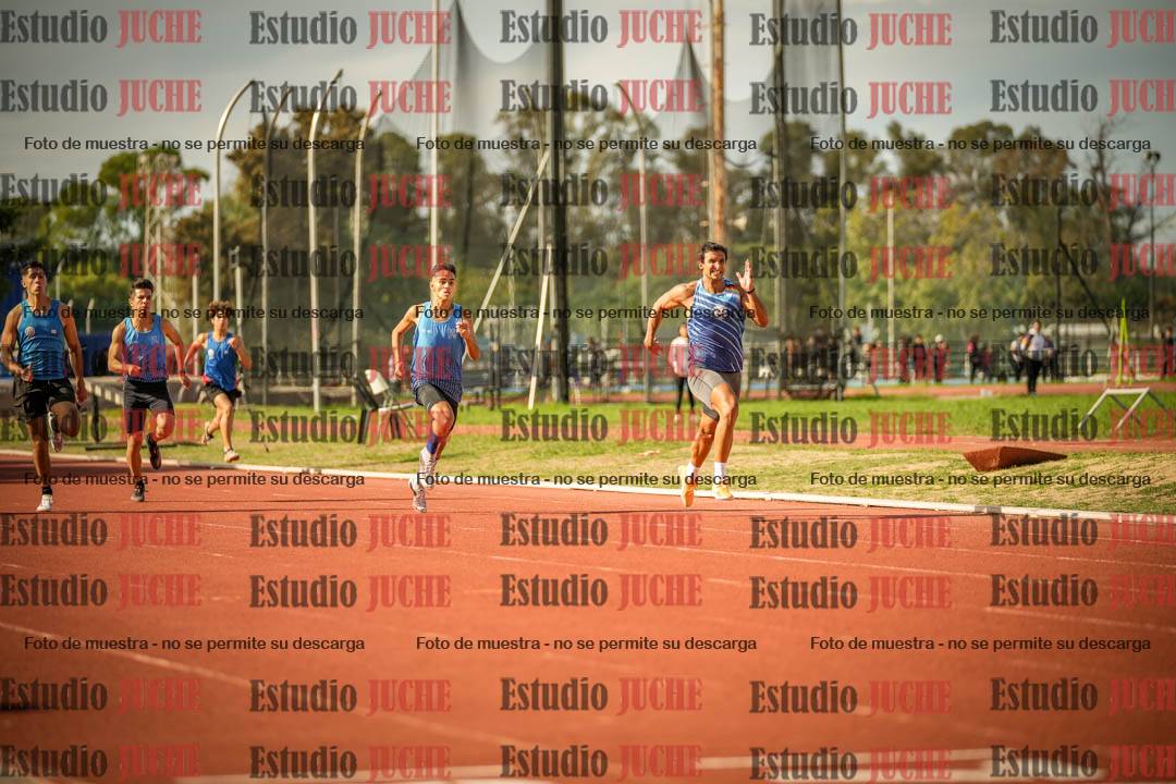 Fotos de los 200 m llanos de varones