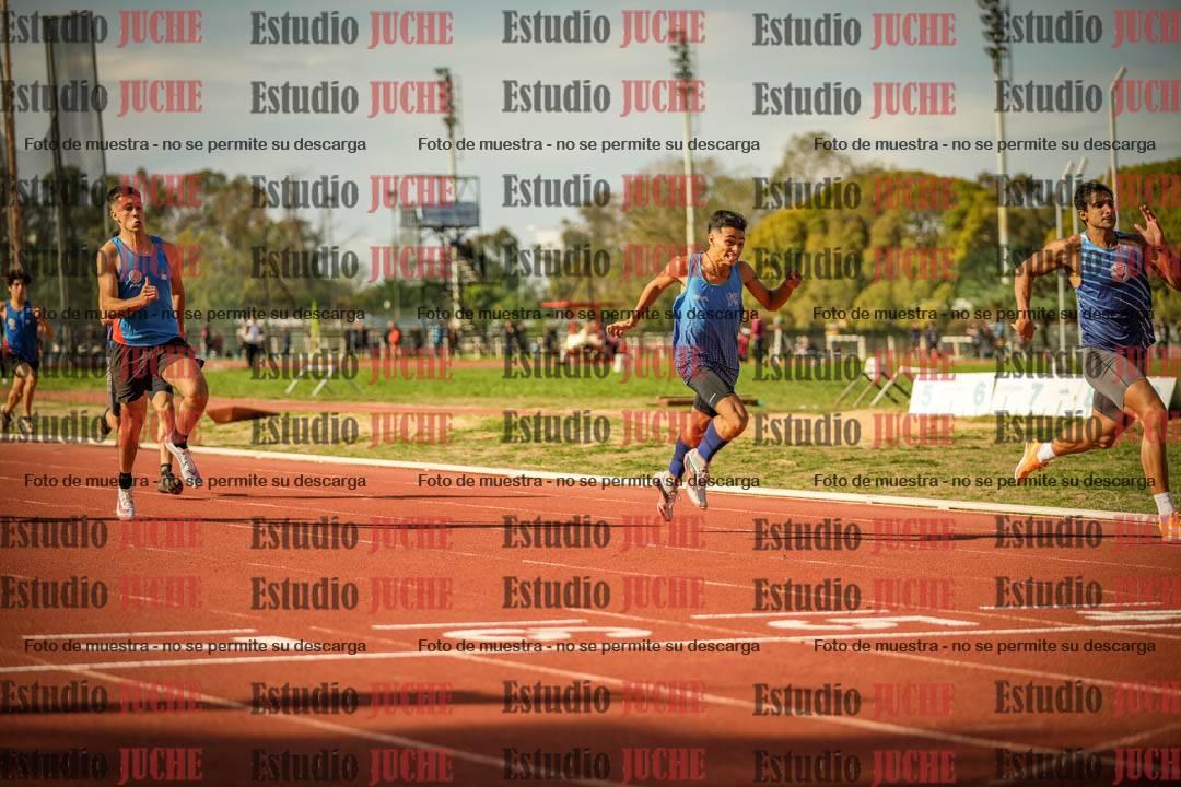 Fotos de los 200 m llanos de varones