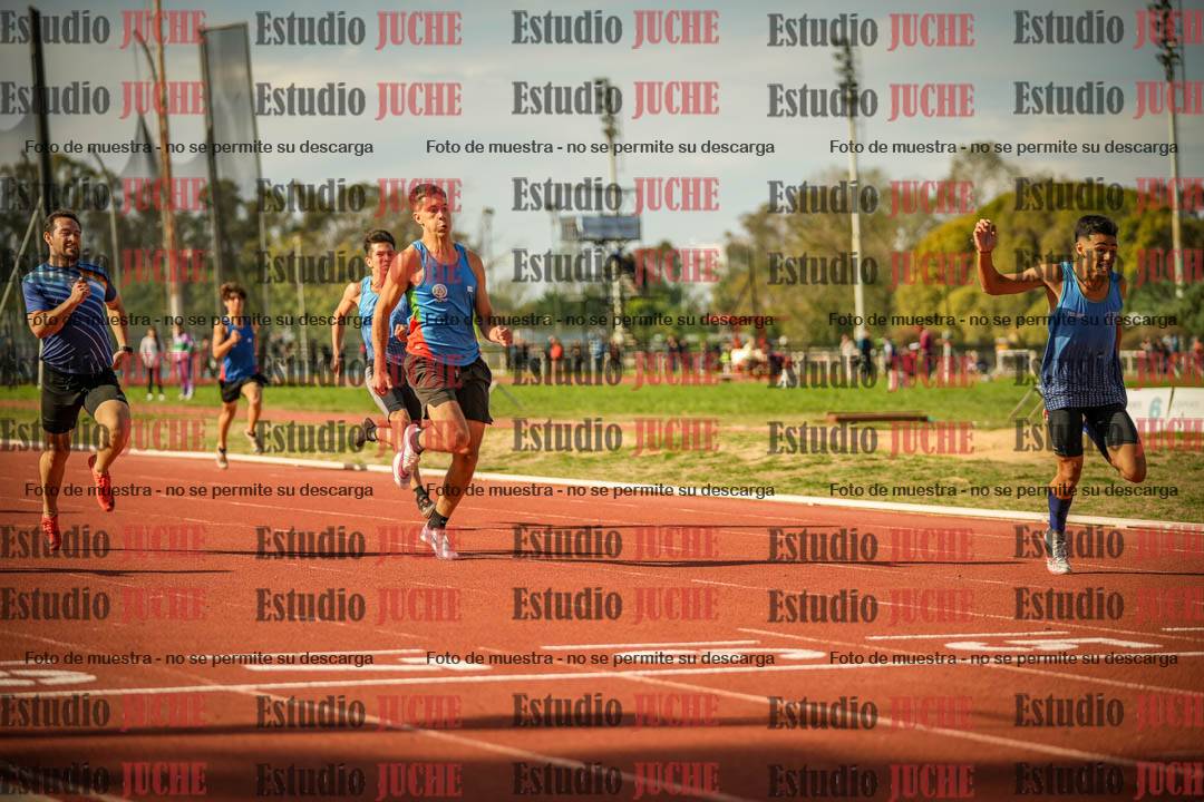 Fotos de los 200 m llanos de varones
