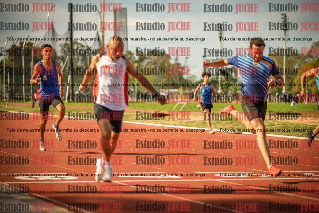 Fotos de los 200 m llanos de varones