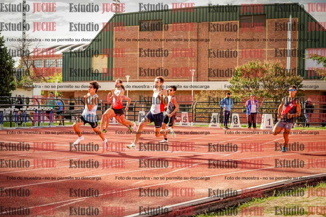Fotos de los 200 m llanos de varones