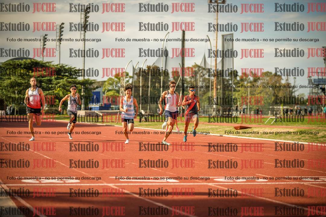 Fotos de los 200 m llanos de varones