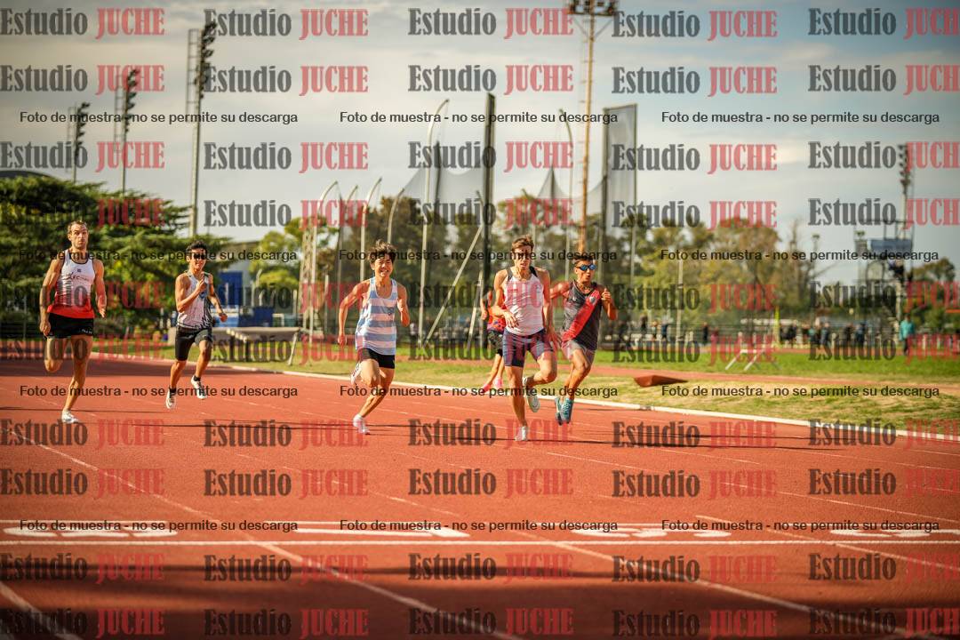 Fotos de los 200 m llanos de varones