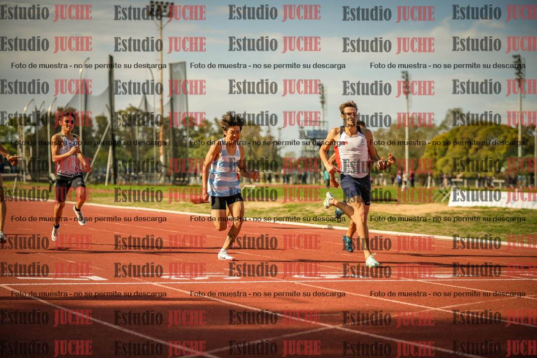 Fotos de los 200 m llanos de varones