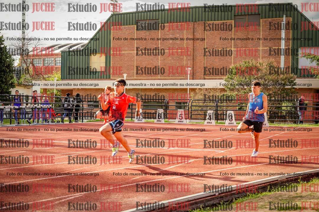 Fotos de los 200 m llanos de varones
