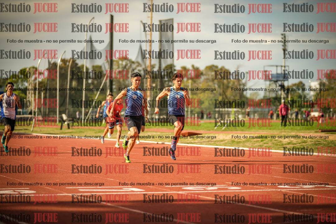 Fotos de los 200 m llanos de varones