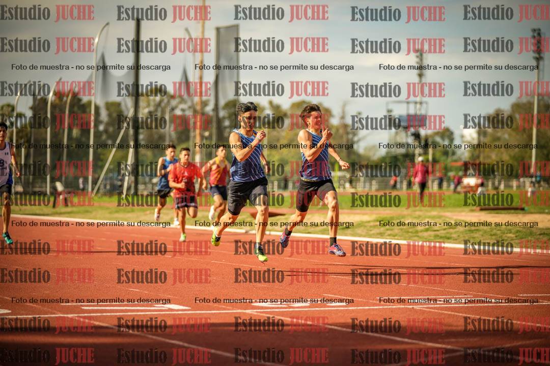 Fotos de los 200 m llanos de varones