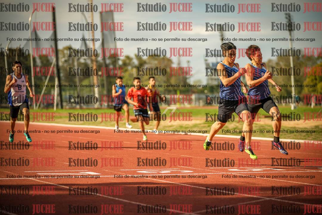 Fotos de los 200 m llanos de varones