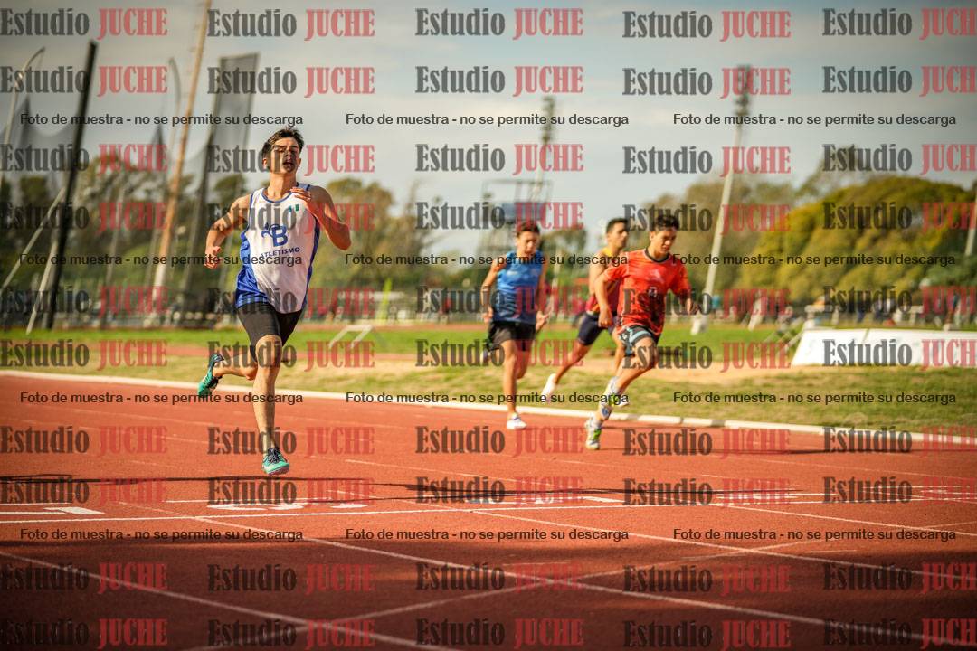 Fotos de los 200 m llanos de varones